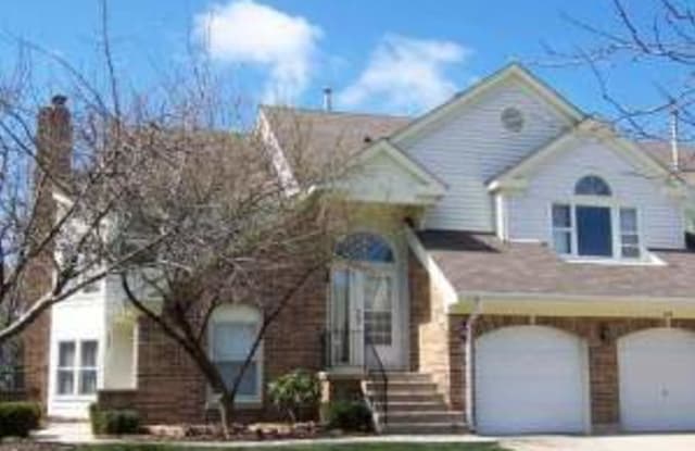 311 SATINWOOD Terrace - 311 Satinwood Terrace, Buffalo Grove, IL 60089