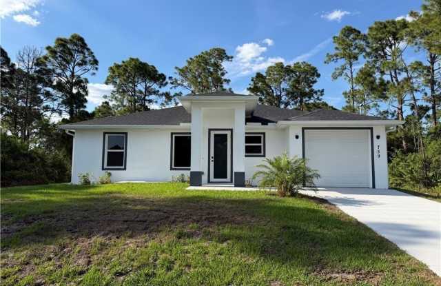 759 Cane Street E