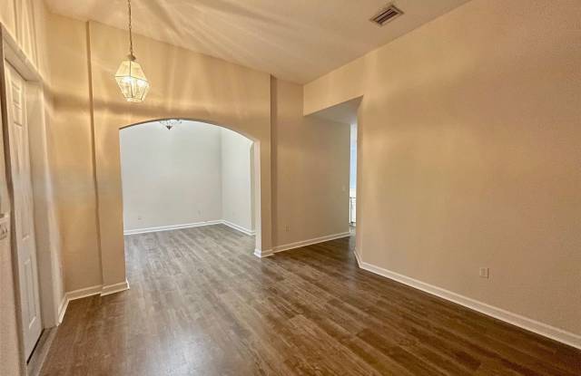 2008 Northeast 38th Road