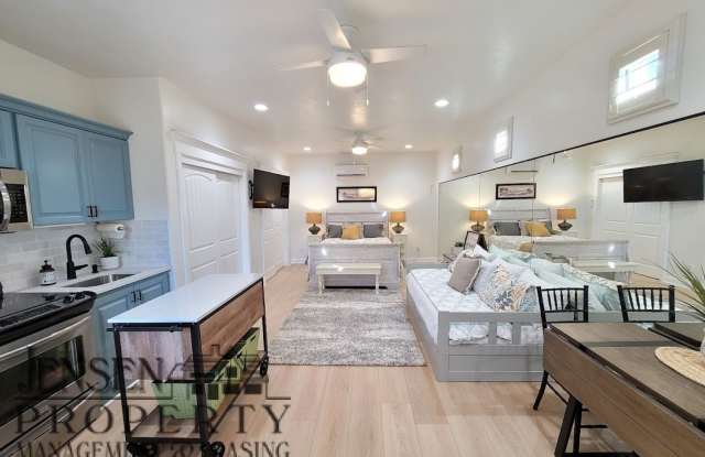 Beautiful Furnished Casita in Hurricane-All Linens and Kitchen, Bath Essentials Included- Just move in!