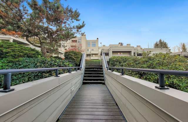 Photo of Cascade Mountain View Retreat: Elegant 2BR Condo in Downtown Redmond