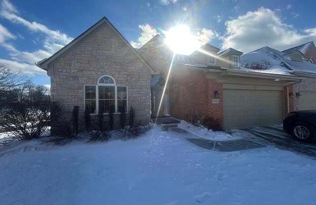 37165 BERKLEIGH Court