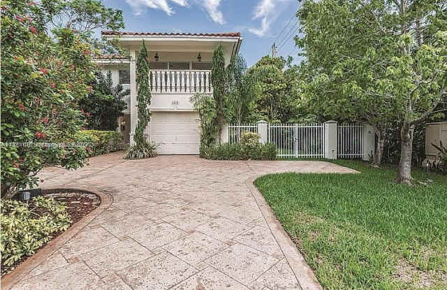4000 Alhambra Cir
