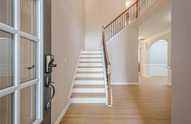 4825 Hastings Terrace