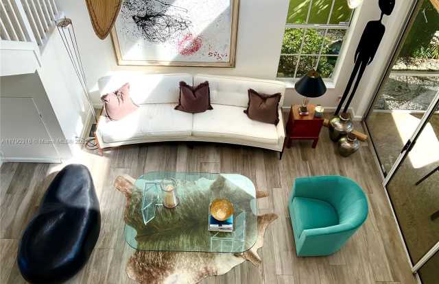 8208 Heritage Club Dr