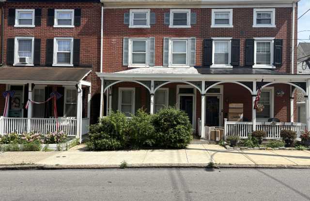 30 E Miner St