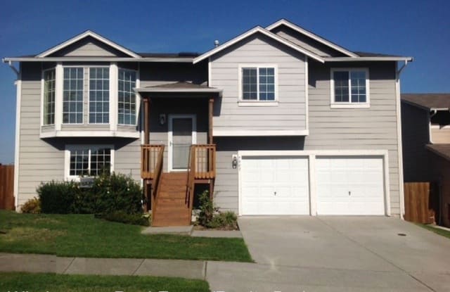 7903 58th St NE - 7903 58th Street Northeast, Marysville, WA 98270