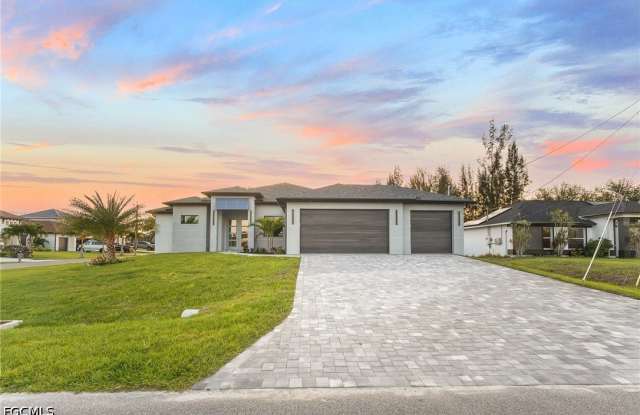 142 SW 33rd Place