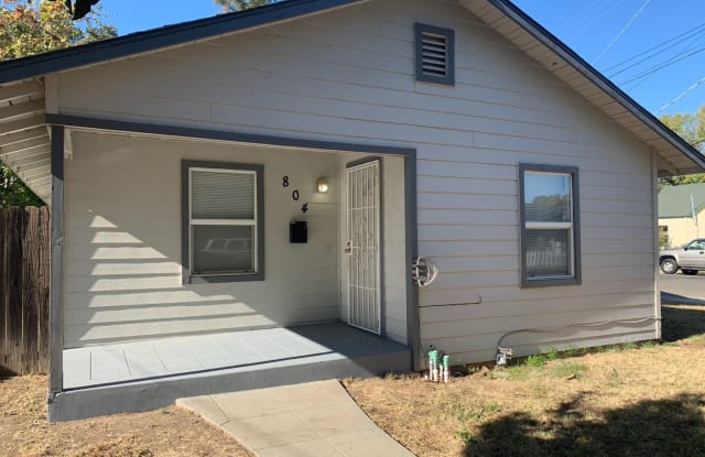 804 Chestnut St - 804 Chestnut Street, Yuba City, CA 95991