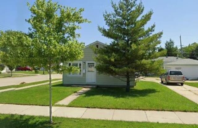 1301 Ohio St - 1301 Ohio Street, Racine, WI 53405