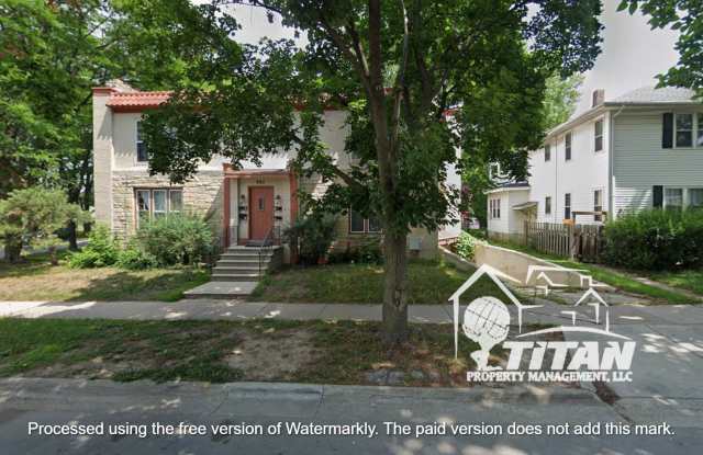 905 Stuart Street - A
