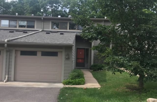 3127 LAKEHAVEN DR - 3127 Lake Haven Dr, Ann Arbor, MI 48105