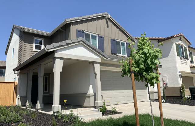 443 Half Dome Dr