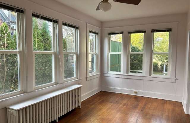 7411 Hampton Boulevard