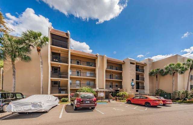 90 S HIGHLAND AVENUE