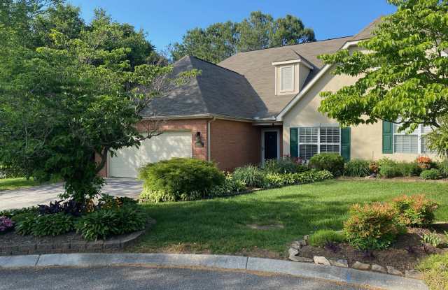 2600 Knob Creek Lane