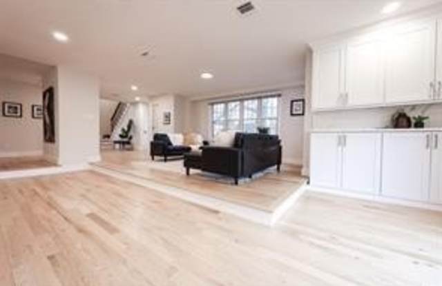 25 Country Club Road