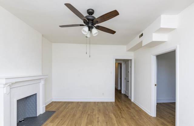 4737 North St Louis Ave