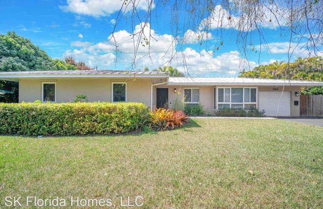 15460 SW 82 Ct - 15460 Southwest 82nd Court, Palmetto Bay, FL 33157