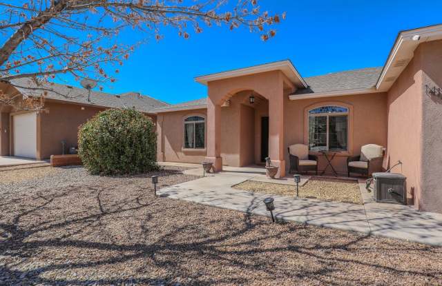 Beautiful 4 Bedroom/2 Bath Home