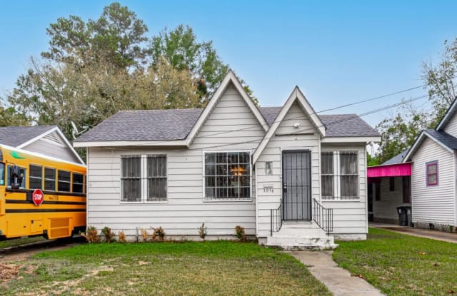 3056  Washington Ave - 3056 Washington Avenue, Baton Rouge, LA 70802