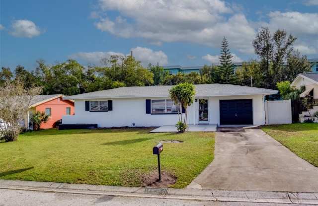 11424 79TH AVENUE - 11424 79th Avenue, Pinellas County, FL 33772