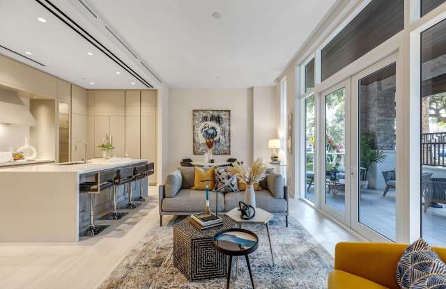 200 SE Mizner Boulevard