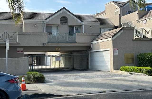 800 South Magnolia Avenue