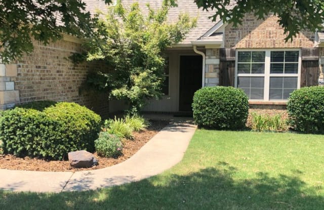 3690 Mountain View Dr - 3690 West Mountain View Drive, Fayetteville, AR 72704