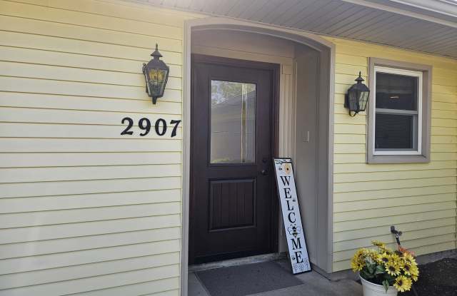 2907 Greenbriar Drive