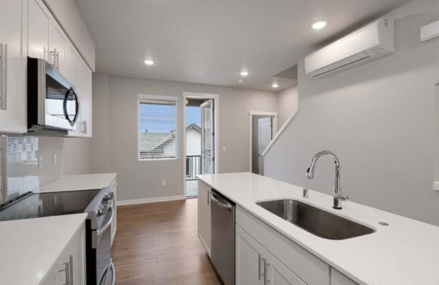 Modern 2-Bedroom Townhome in Kenmore Balbirnie Park