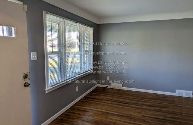 20030 Moross - Updated 3-Bedroom Bungalow - New Kitchen - Hardwood Floors - Moross-Morang 48224