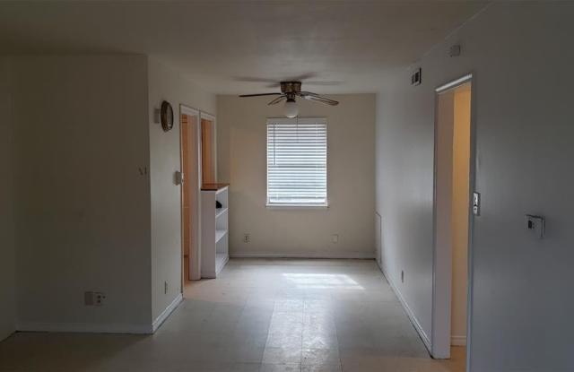 Photo of 400 Oak Drive