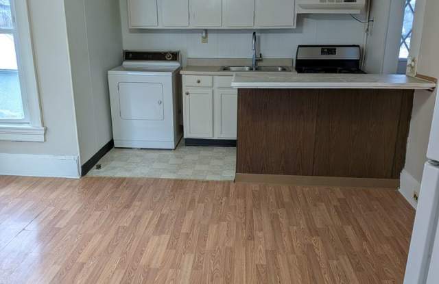 1106-1108 Gibbson MGMT