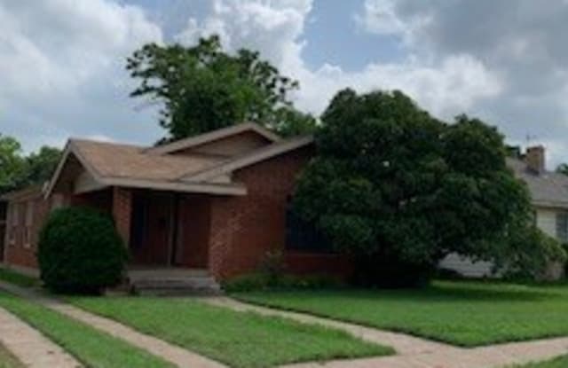 2129 Ave I - 2129 Avenue I, Wichita Falls, TX 76309