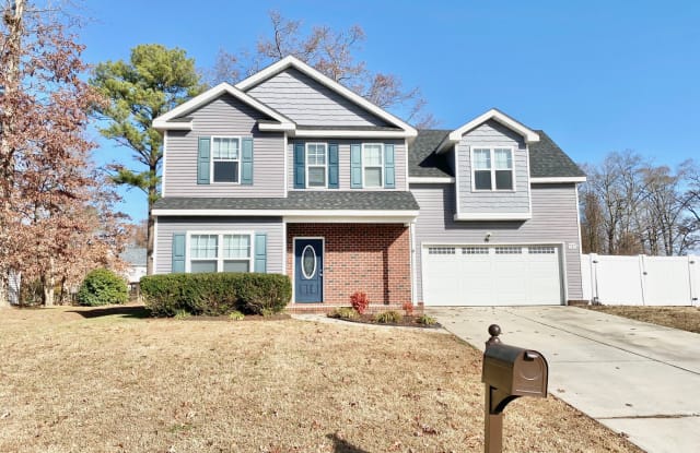 717 Dissdale Ln - 717 Dissdale Lane, Chesapeake, VA 23320