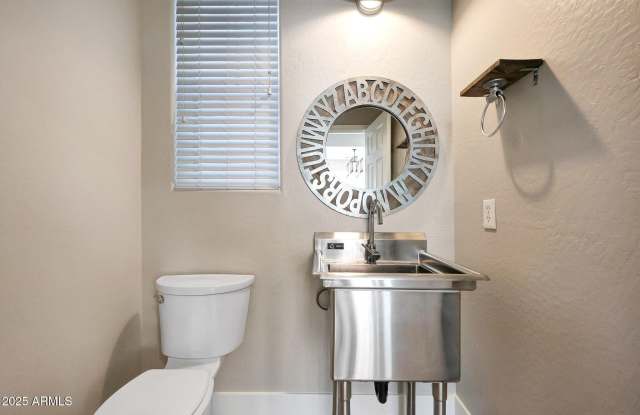 21134 W GREEN Street