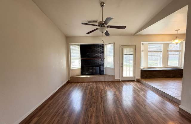 Three Bed 1 Bath Home in Broken Arrow with Shed
