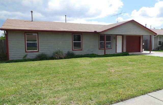 2212 Lafayette Dr