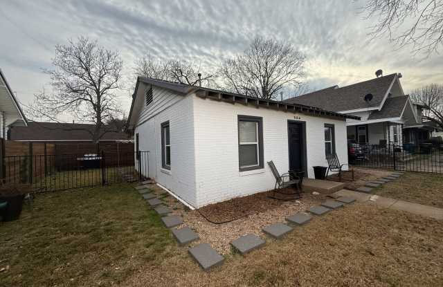 504 West Gandy Street