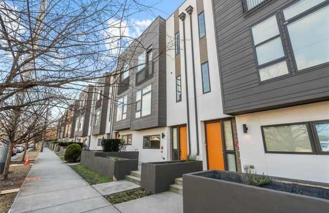 63 Reynolds Square Lane