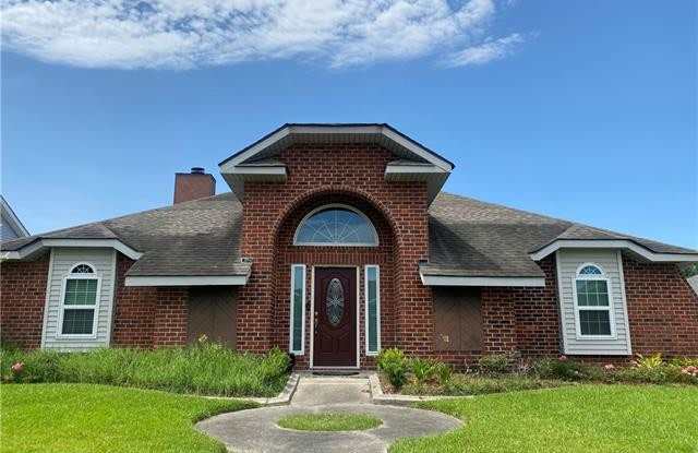 22 GLADIOLA Court