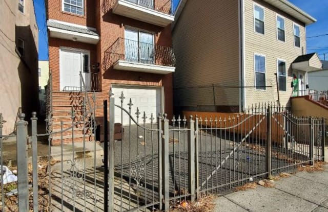 171 Sussex ave 1 - 171 Sussex Avenue, Newark, NJ 07103