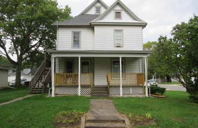 3 Bedroom 1 Bathroom Duplex