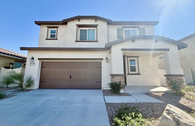 AVAILABLE NOW!! GORGEOUS Two Story 4 Bedroom 2.5 Bathroom Home in Indio!