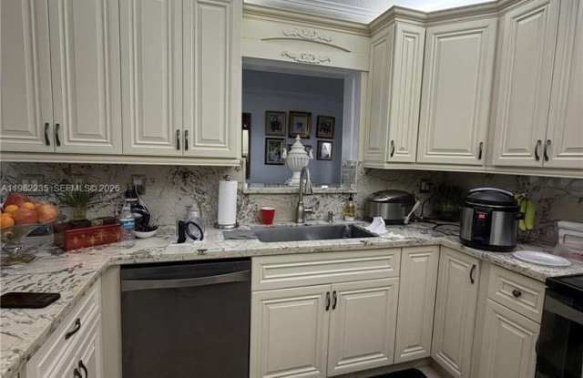 14831 SW 82nd Street na, Miami, FL 33193