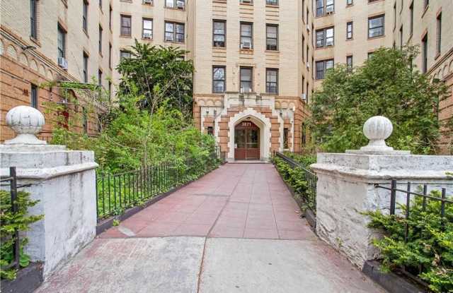 3871 Sedgwick Avenue - 3871 Sedgwick Avenue, Bronx, NY 10463