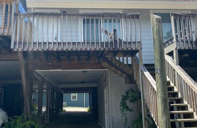 307 Wilson Avenue Apt 15