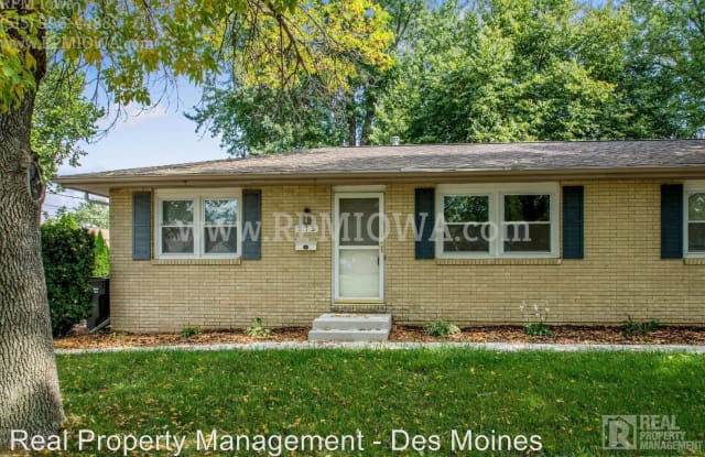 215 NW Arlan Drive - 215 Northwest Arlan Drive, Ankeny, IA 50023