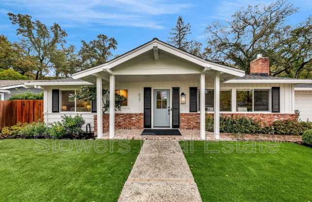 627 North Silverado Drive